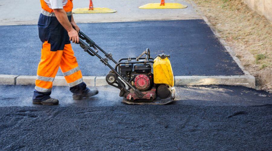 Professional gutter cleaning in Oneonta, AL